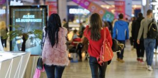 Rozporządzenie: od soboty otwarte sklepy i usługi w galeriach i parkach handlowych