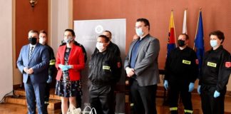 Strażacy ochotnicy dostarczą żywność do kombatantów