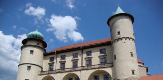 Od piątku Zamek w Wiśniczu znów otwarty dla turystów. Są jednak nowe zasady