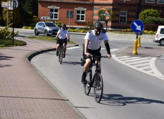 Policja na rowerach patroluje Niepołomice i Puszczę