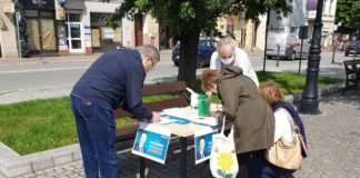Wybory prezydenckie. Podpisy dla Rafała Trzaskowskiego zbierano w Brzesku. Kiedy w Bochni?