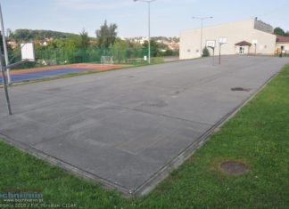 Powiat bocheński z dotacją na przebudowę boiska przy II LO