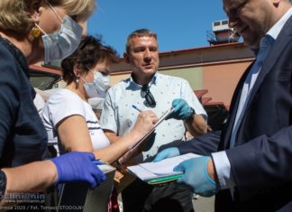 Bochnia. Ponad pół tysiąca podpisów. „Zbierają na Trzaskowskiego, a ludzie głupie podpisują!”