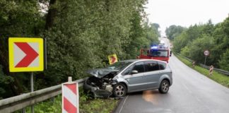 Wypadek na ul. Wiśnickiej. 1 osoba poszkodowana – ZDJĘCIA
