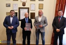 4,5 miliona złotych na przebudowę dróg w Królówce i Rzezawie