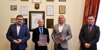 4,5 miliona złotych na przebudowę dróg w Królówce i Rzezawie