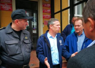 Wojewoda w Łapanowie. „Miejmy nadzieję, że niebawem sytuacja zacznie się uspokajać”