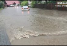 Bochnia. Podczas ulewy ul. Brzeźnicka zamieniła się w rzekę – WIDEO