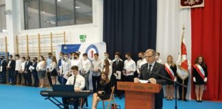 Prawie 4 tys. uczniów z powiatowych szkół zakończyło rok szkolny