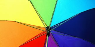 „GW”: KE reaguje na deklarację Małopolski w sprawie LGBT. Zamrozi unijne dotacje?