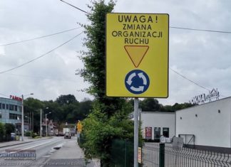Bochnia. Uwaga kierowcy! Już RUCH OKRĘŻNY na skrzyżowaniu przy straży pożarnej
