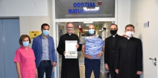 Bochnia. Szpital dostał prezent od duchownych