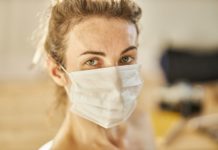 Będą wyższe mandaty za brak maseczek?