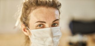 Będą wyższe mandaty za brak maseczek?