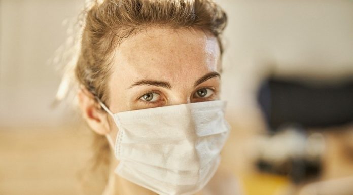 Będą wyższe mandaty za brak maseczek?