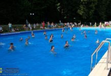 Piknik i zawody pływackie na basenie w Łąkcie Górnej – ZDJĘCIA
