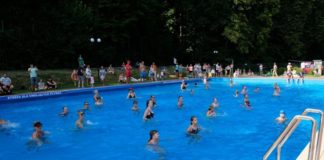 Piknik i zawody pływackie na basenie w Łąkcie Górnej – ZDJĘCIA