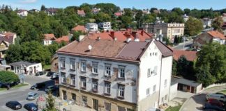 Bochnia. Ewakuacja w „czerwonej kamienicy”. Potrzebne prace zabezpieczające