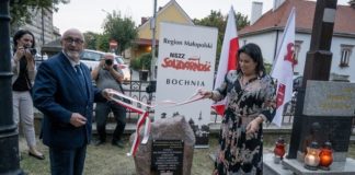 W Bochni odsłonięto tablicę pamięci bocheńskich współtwórców „Solidarności” – ZDJĘCIA