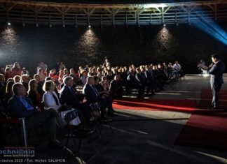 Bochnia. Szef rady miasta: „Na otwarciu tężni były osoby chore na COVID-19”