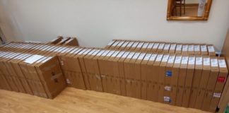114 laptopów dla podopiecznych PCPR