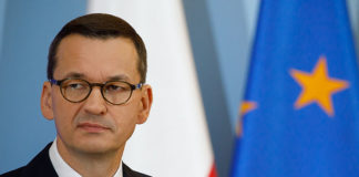 Premier: uczymy się żyć z koronawirusem, nie chcemy kolejnego lockdownu