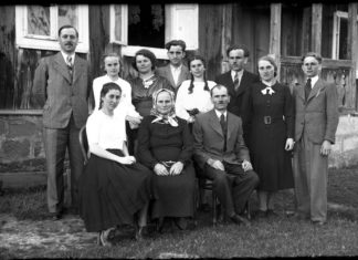 „Ze szklanej płyty na megabity” – niezwykły projekt realizowany przez Muzeum im. Stanisława Fischera w Bochni