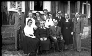 „Ze szklanej płyty na megabity” – niezwykły projekt realizowany przez Muzeum im. Stanisława Fischera w Bochni