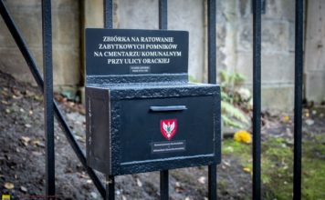 Na cmentarzu przy ul. Orackiej w Bochni zamontowano skarbonki