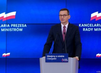 Premier o słowach, że koronawirus jest w odwrocie: wtedy sytuacja rzeczywiście była łagodniejsza