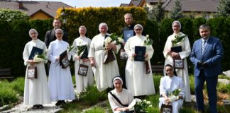 Siostry Dominikanki wyróżnione za akcję pomocy w DPS w Bochni