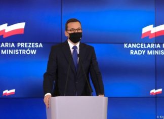 Premier: potrzebujemy restrykcji w walce z koronawirusem, ale bez zamknięcia gospodarki