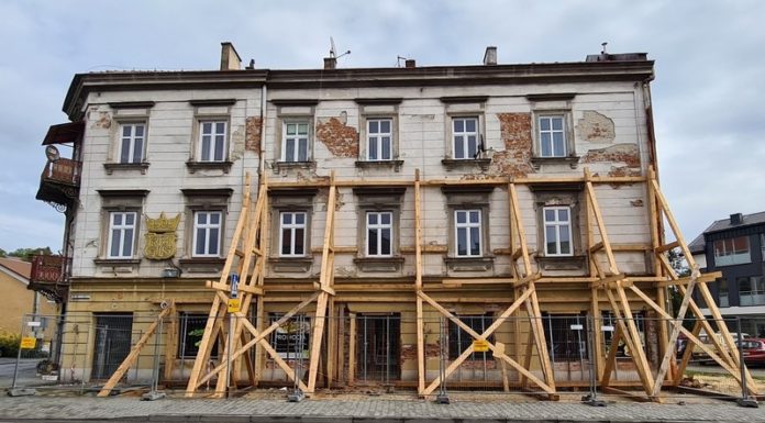 Bochnia. Mieszkańcy „czerwonej kamienicy” mogą wrócić do swoich lokali