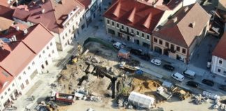 Bochnia. Kopalnia zakończyła prace na Rynku. Wkrótce ruszy budowa fontanny?