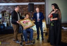 Bochnia. Alicja Węgorzewska i Walery Siejtbatałow zainaugurowali Festiwal Piosenki „Integracja malowana dźwiękiem” – ZDJĘCIA