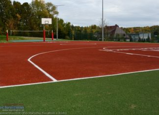 Nowe boisko przy II LO i SP 4 jest już gotowe – ZDJĘCIA