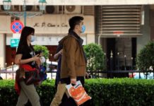 Wiceminister zdrowia: Widać, że IV fala epidemii się rozpędza