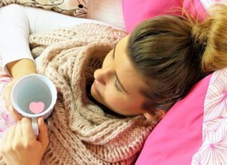 Analiza: osoby z łagodnymi objawami zakażenia SARS-CoV-2 zarażają nie dłużej niż ok. 10 dni