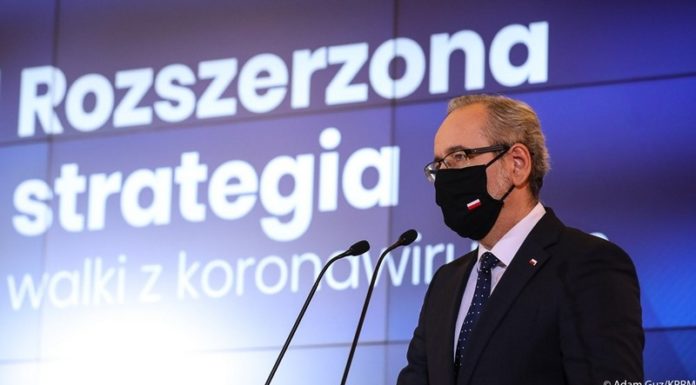 W Małopolsce będzie pilotaż opieki domowej nad pacjentem z COVID-19 z użyciem pulsoksymetru