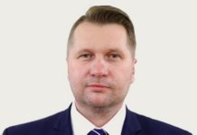 Czarnek: jeśli nie będzie trzeciej fali pandemii, w lutym wrócą do szkół uczniowie klas VIII i maturalnych