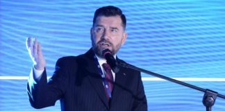 Prezes PAP: „Wystarczy wyłapywać fake news i nie podawać ich dalej, by powstrzymać infodemię”