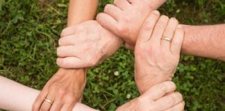 Niepełnosprawny mieszkaniec Bochni prosi o pomoc dla siebie i chorej matki