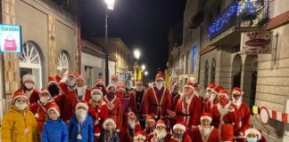 Bochnia. Bieg Mikołajów w czasach pandemii. Paczki trafiły do DPS i Domu Dziecka