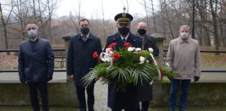 Bochnia. Uczczono pamięć ofiar mordu na Uzborni