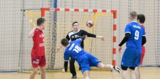 Ręczna: Kolejna cenna wygrana MOSiR, kontuzja najlepszego strzelca – ZDJĘCIA