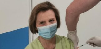 Covid-19. Już 100 tys. zaszczepionych osób w Polsce