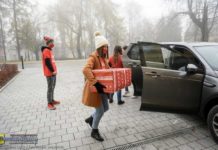 Szlachetna Paczka w czasach zarazy. Dary trafiły do 45 rodzin – ZDJĘCIA