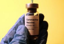 Covid-19. Szczepienia seniorów i nauczycieli ruszą 25 stycznia