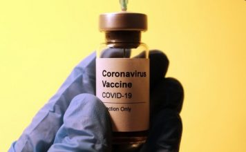 Prof. Horban: ograniczenie dostaw szczepionek to potencjalna katastrofa