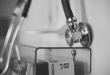 Prokuratorskie zarzuty dla dwóch lekarzy ze szpitala w Bochni. Chodzi o śmierć pacjenta